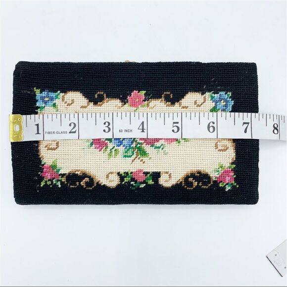 Vintage Petit Point Embroidered Small Purse Clutch Black Cream Multi Floral - Picture 9 of 9